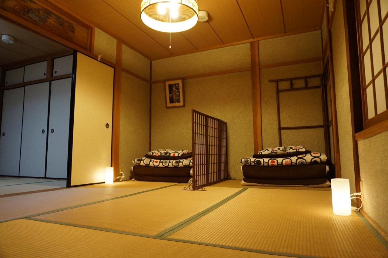 Guesthouse Ten-Roku - Female Only Osaka Buitenkant foto