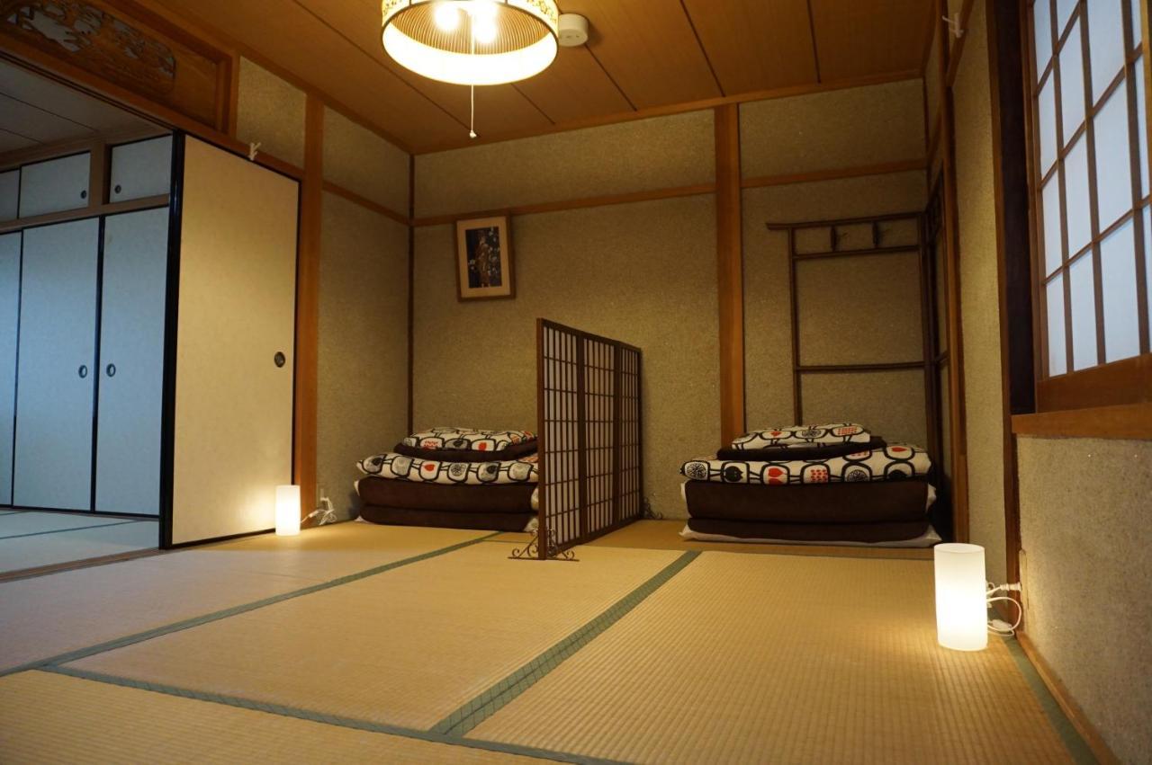 Guesthouse Ten-Roku - Female Only Osaka Buitenkant foto